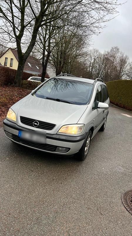Grau Gebraucht 2001 Opel Zafira Van / Kleinbus | 1.150 € (Superpreis) - Bild 1/4