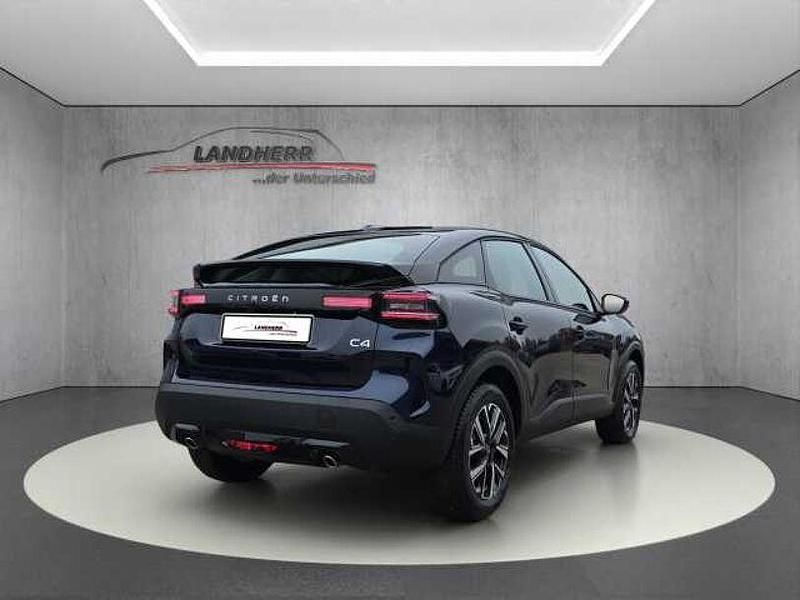 Neu Citroën C4 131 PS (96 kW) 2025 New dark blue Limousine