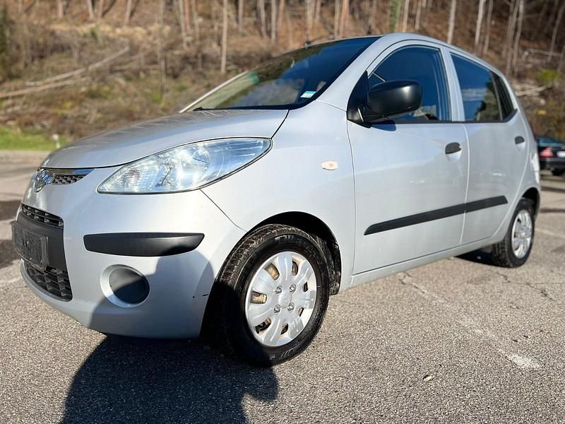 Silber Gebraucht 2009 Hyundai i10 Kleinwagen | 1.999 € (Fairer Preis) - Bild 1/4
