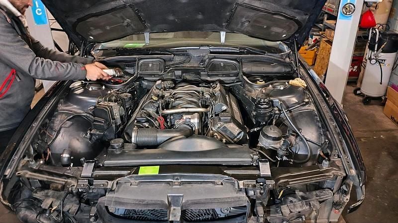 Second-hand BMW 735L 1999 Berlinǎ