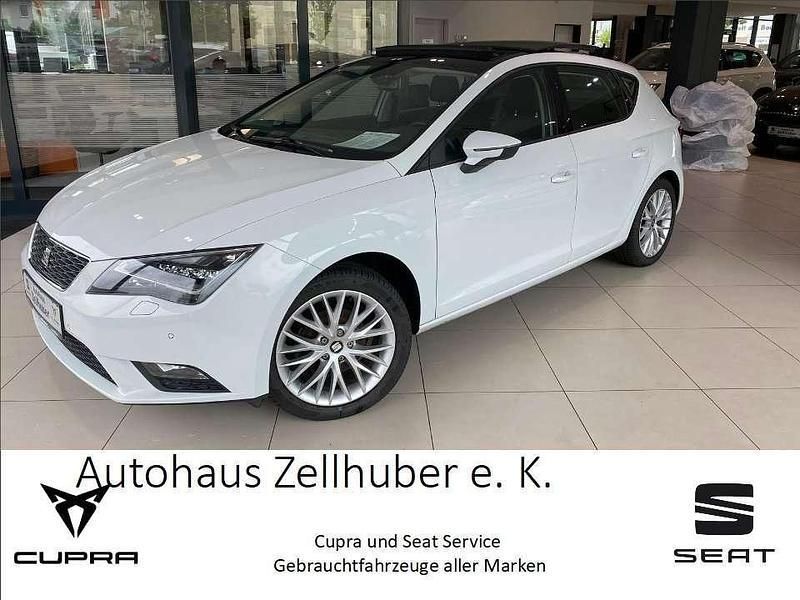 Weiß Gebraucht 2015 Seat Leon Style Limousine | 13.480 € (Teuer) - Bild 1/4