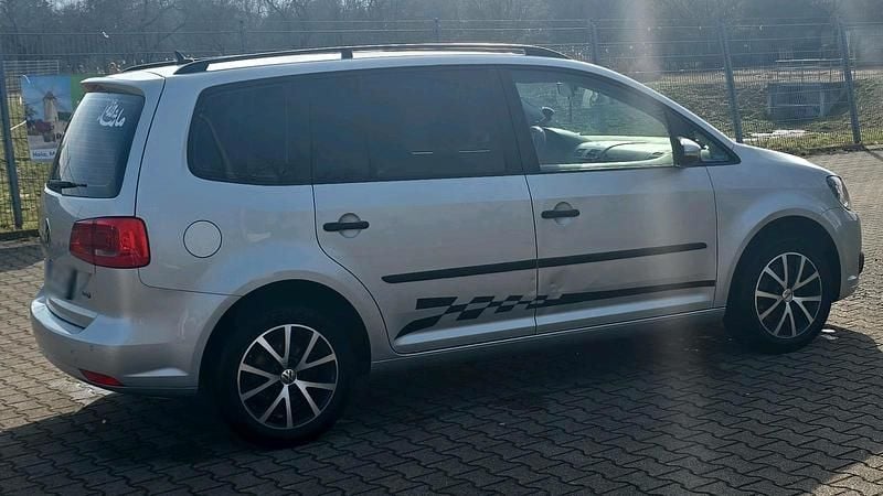 Gebraucht VW Touran 140 PS (102 kW) 2012 Grau Van / Kleinbus