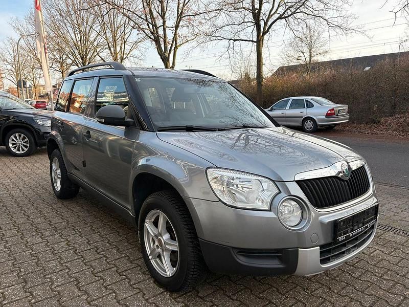 Gebraucht Skoda Yeti 105 PS (77 kW) 2012 Grau SUV