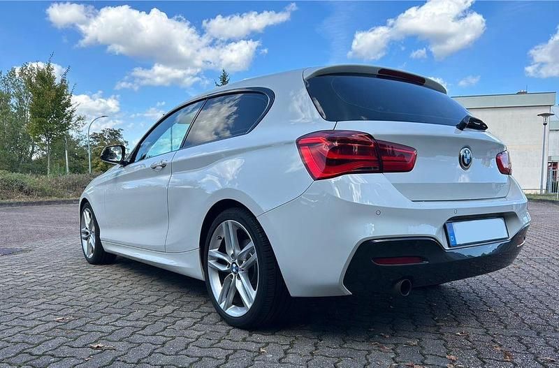 Gebraucht BMW 116 M Sport 109 PS (80 kW) 2015 Weiß Kleinwagen