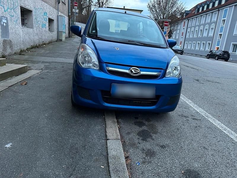 Gebraucht Daihatsu Cuore 69 PS (50 kW) 2008 Blau Kleinwagen