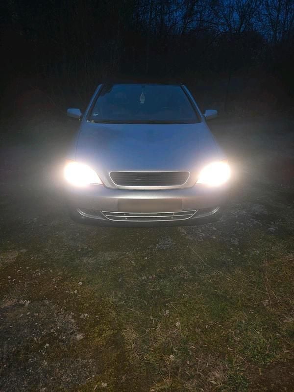 Gebraucht Opel Astra Cabriolet 147 PS (108 kW) 2002 Silber Cabrio