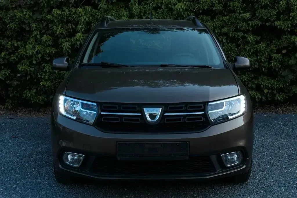 Gebraucht Dacia Logan MCV Lauréate 73 PS (53 kW) 2017 Braun Kombi