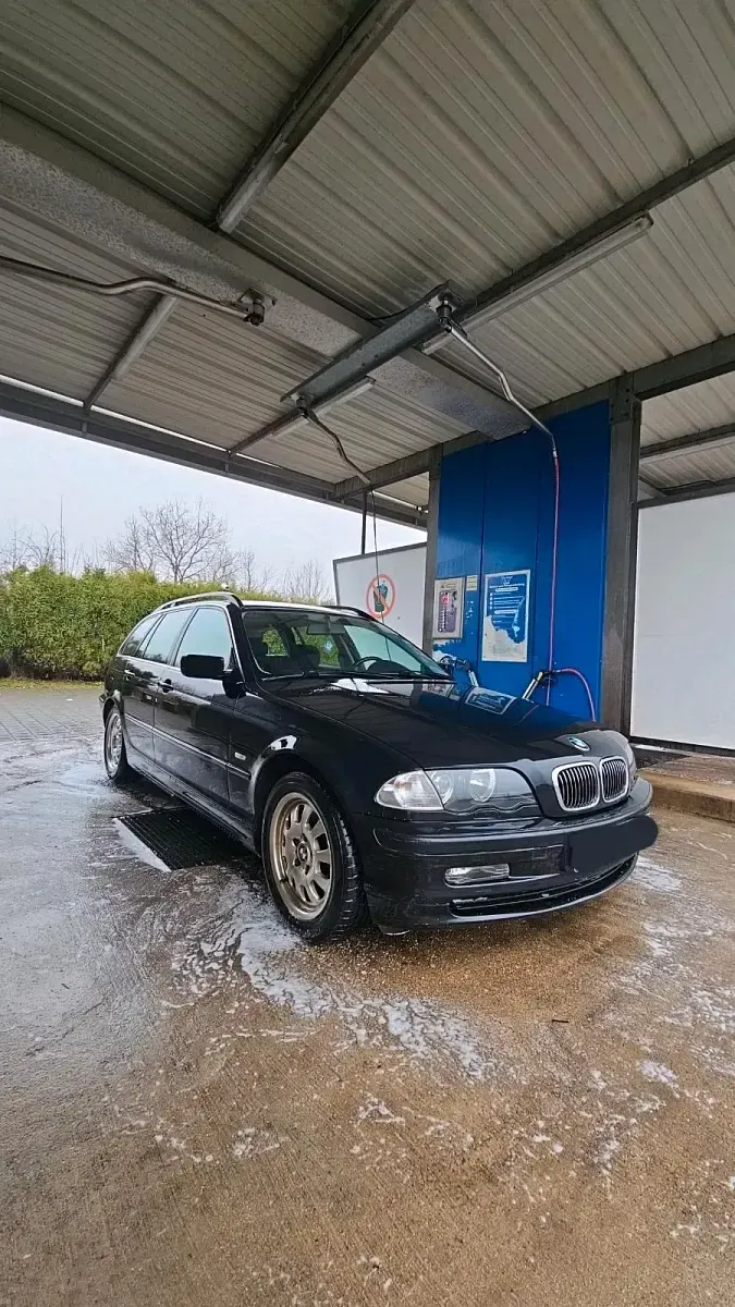 Gebraucht BMW 320 170 PS (125 kW) 2001 Schwarz Kombi