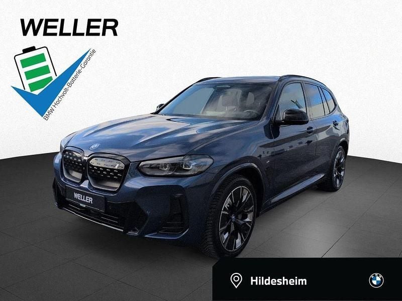 Phytonicblau (blau) Gebraucht 2023 BMW iX3 M Sport SUV | 43.350 € (Guter Preis) - Bild 1/3