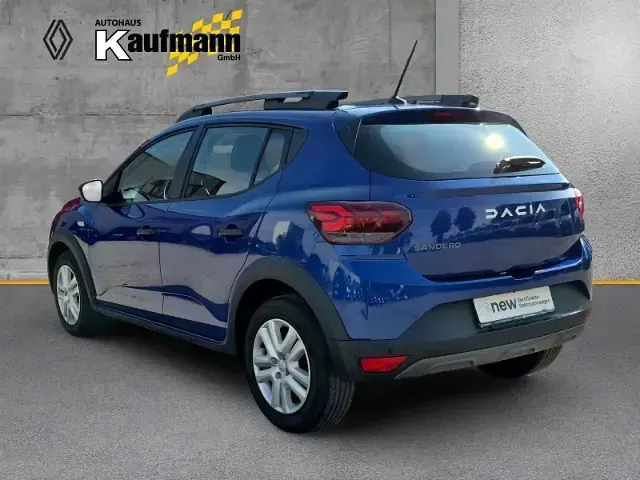 Gebraucht Dacia Sandero Essentiel 101 PS (74 kW) 2024 Blau SUV