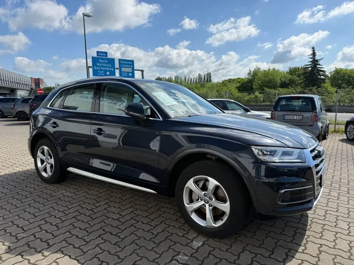 Gebraucht Audi Q5 Ambiente 190 PS (139 kW) 2019 Blau SUV