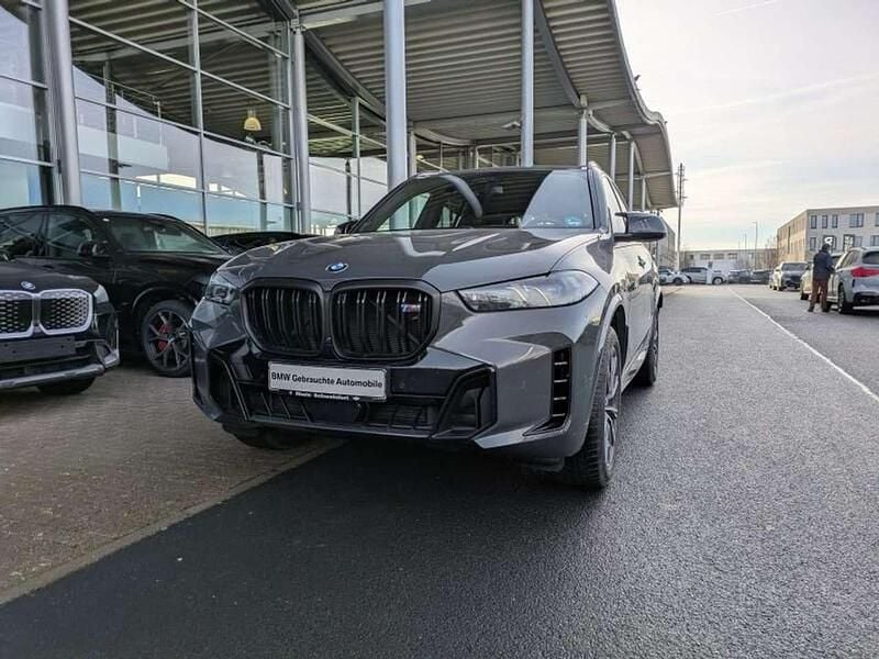 Gebraucht BMW X5 M M Sport 530 PS (389 kW) 2025 Dravitgrau metallic SUV