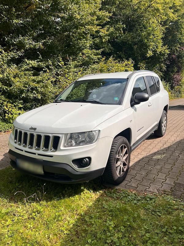 Weiß Gebraucht 2013 Jeep Compass SUV | 3.800 € (Fairer Preis) - Bild 1/4