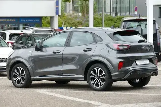 Second-hand Ford Puma ST-Line 125 CP (91 kW) 2023 Gri Berlinǎ