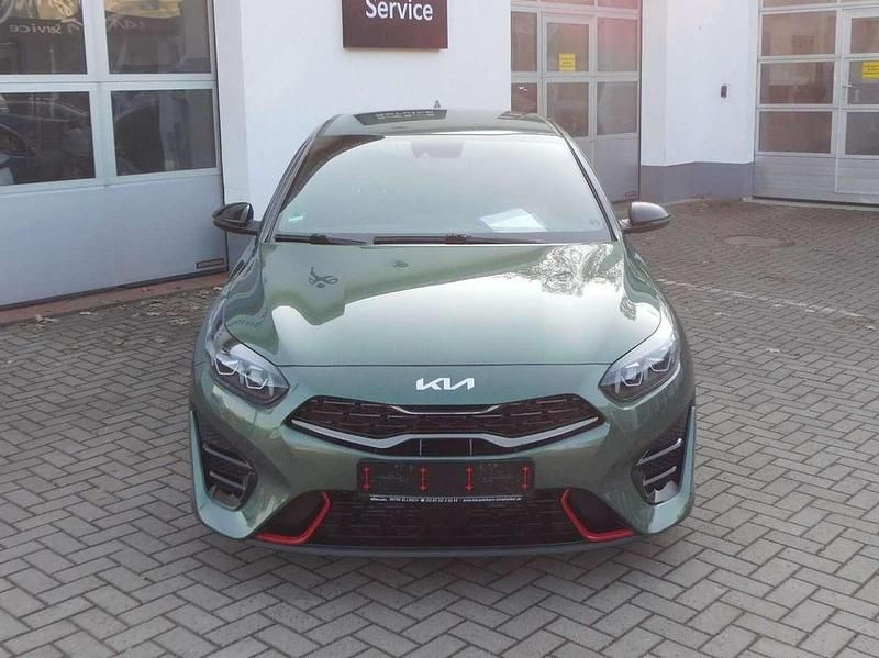 Gebraucht Kia Ceed GT GT 204 PS (150 kW) 2024 (exg) experience green met. Kleinwagen