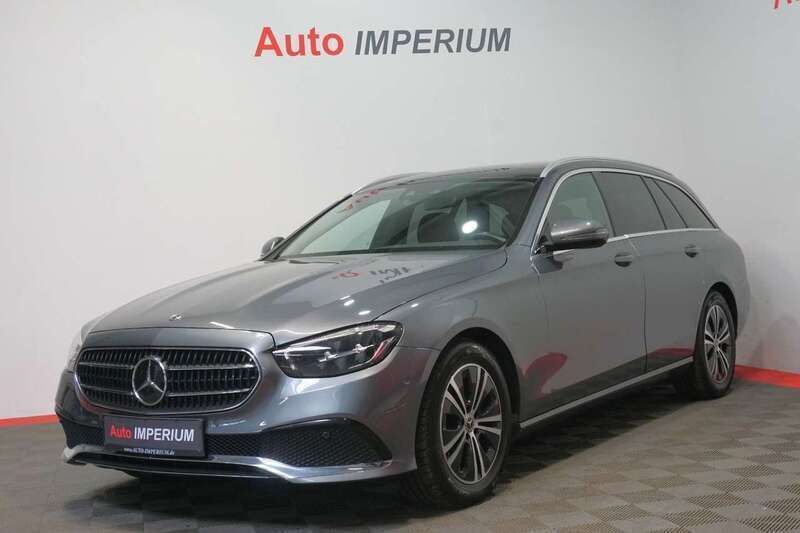 Selenitgrau metalliclack Gebraucht 2020 Mercedes E220 Kombi | 33.990 € (Fairer Preis) - Bild 1/4