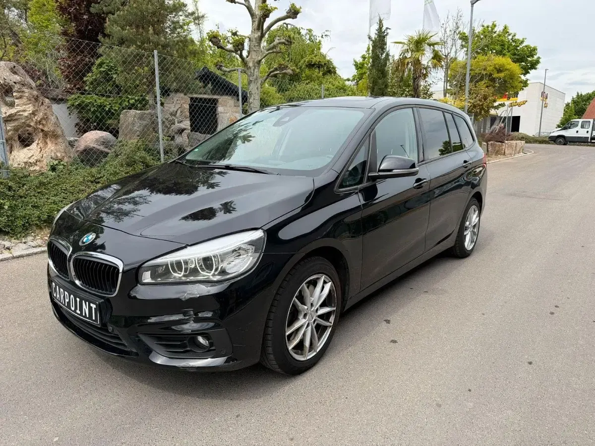 Gebraucht BMW 220 Advantage 192 PS (141 kW) 2018 Schwarz Kombi