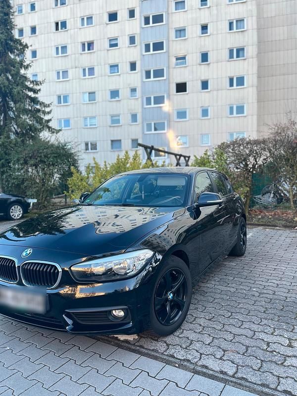 Gebraucht BMW 116 109 PS (80 kW) 2016 Schwarz Kleinwagen