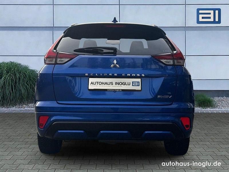 Gebraucht Mitsubishi Eclipse Cross 188 PS (138 kW) 2023 Blau laserblau (p) SUV