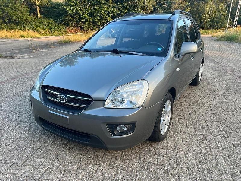 Grau Gebraucht 2011 Kia Carens LX Van / Kleinbus | 2.880 € - Bild 1/4
