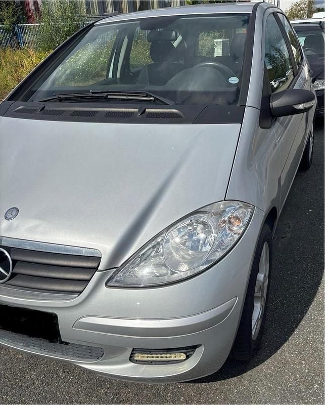 Silber Gebraucht 2006 Mercedes A150 Kleinwagen | 850 € (Superpreis) - Bild 1/4