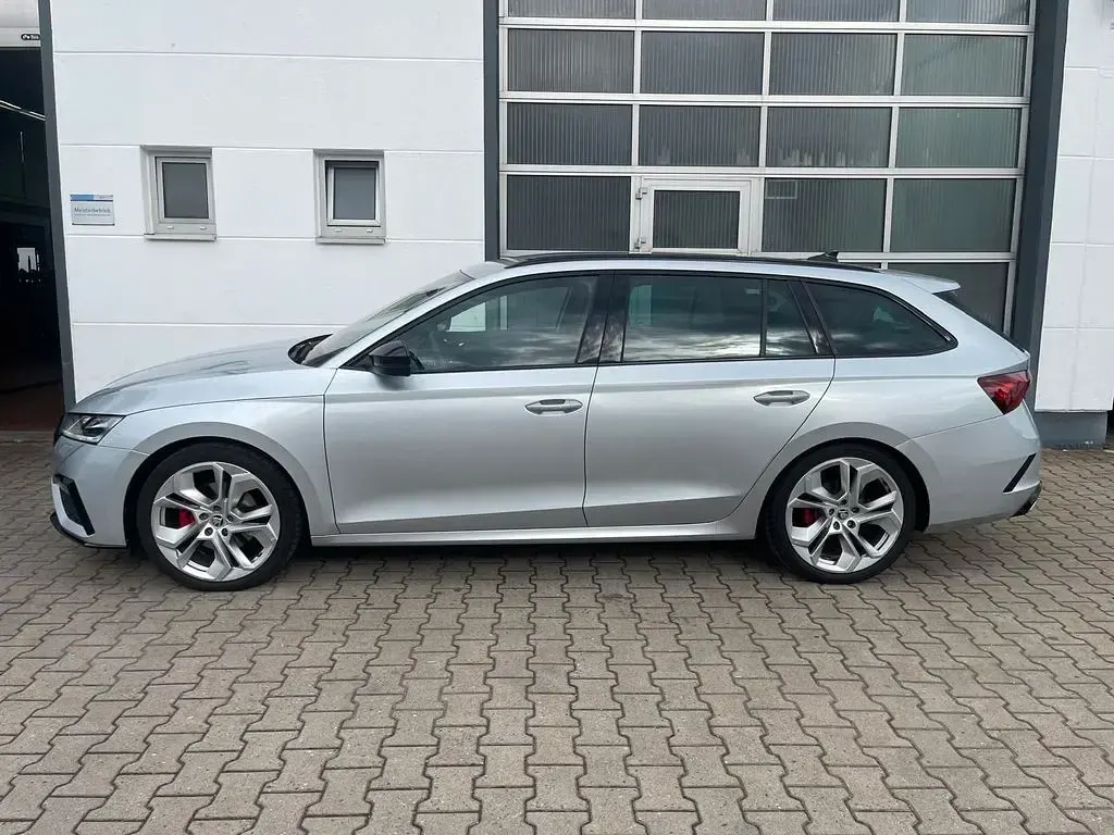 Gebraucht Skoda Octavia RS 200 PS (147 kW) 2022 Silber (metallic) Kombi