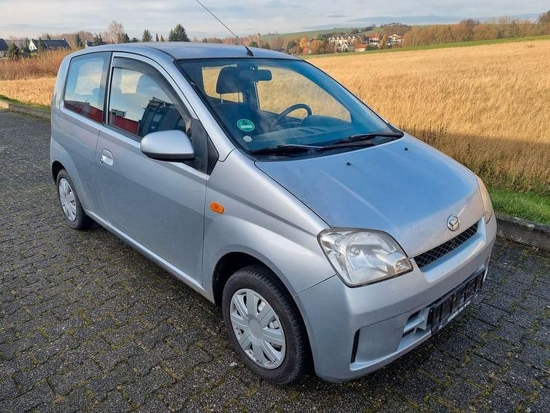 Grau Gebraucht 2006 Daihatsu Cuore Kleinwagen | 1.200 € (Fairer Preis) - Bild 1/4