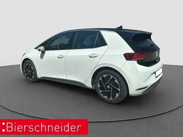 Gebraucht VW ID.3 Pro 150 kW (204 PS) 2024 Weiss Kleinwagen