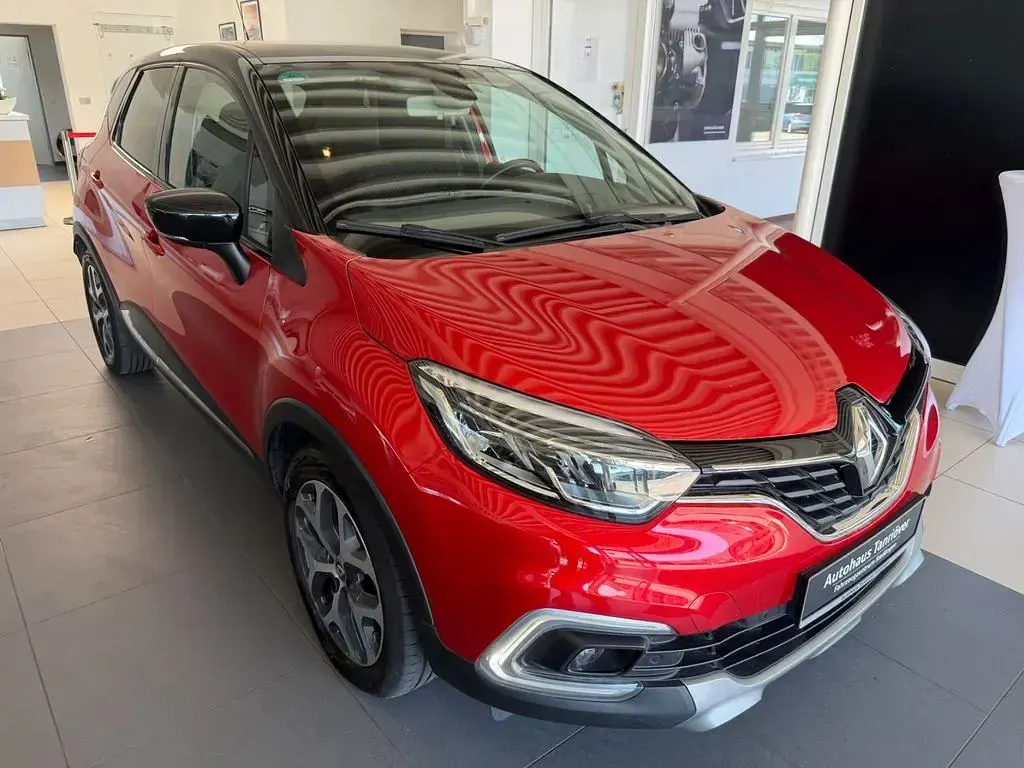 Używany Renault Captur LIMITED 118 KM (86 kW) 2019 Czerwony SUV