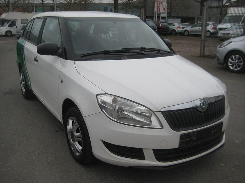 Gebraucht Skoda Fabia 75 PS (55 kW) 2012 Weiß Kombi