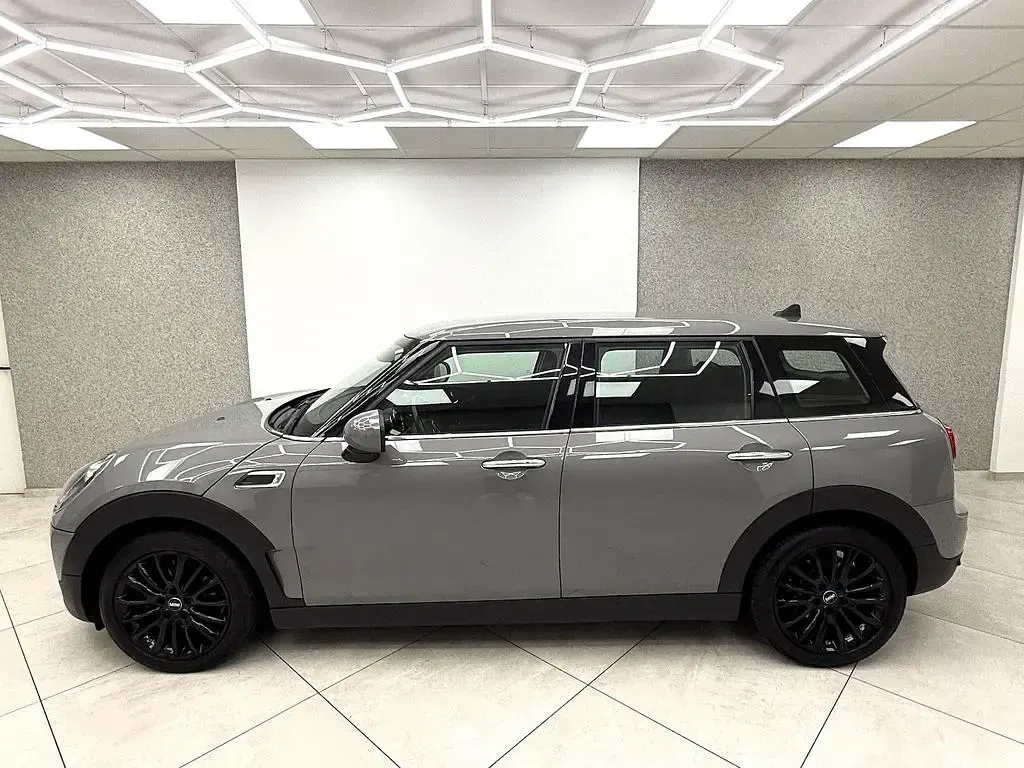 Gebraucht Mini One Clubman Pepper 102 PS (75 kW) 2018 Moonwalkgrau Kombi