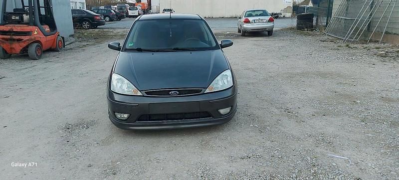 Gebraucht Ford Focus Sport 100 PS (73 kW) 2004 Grau Limousine