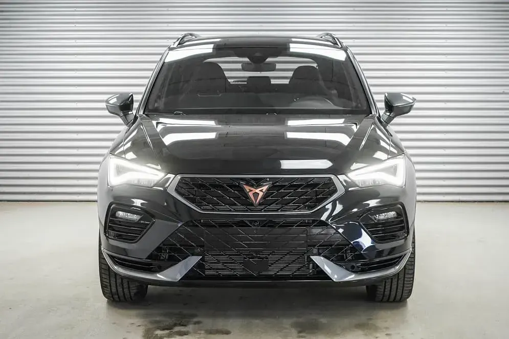 Neu Cupra Ateca VZ 300 PS (220 kW) 2025 Nachtschwarz metallic (0e) SUV