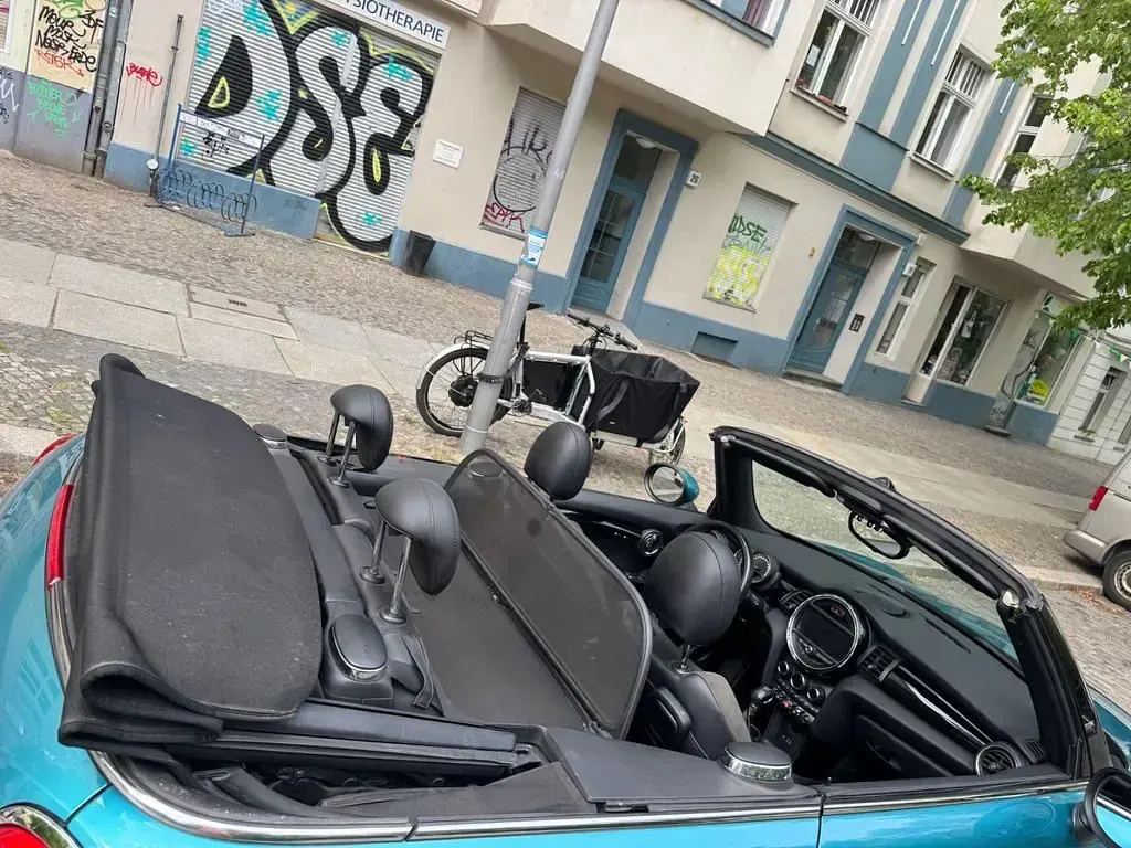 Używany Mini Cooper 122 KM (89 kW) 2016 Niebieski Hatchback