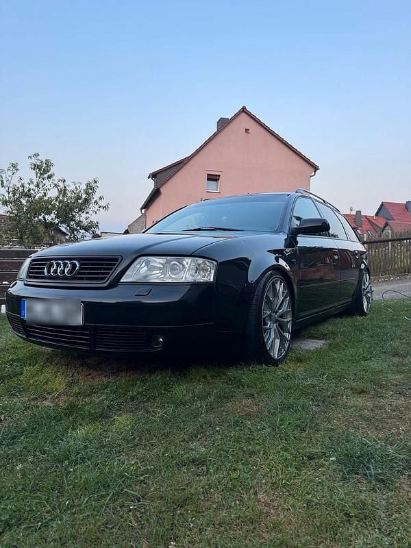 Schwarz Gebraucht 2000 Audi A6 Kombi | 2.200 € (Fairer Preis) - Bild 1/4
