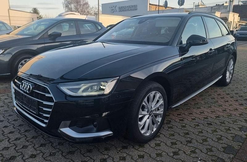 Gebraucht Audi A4 Advanced 190 PS (139 kW) 2020 Brillantschwarz Kombi