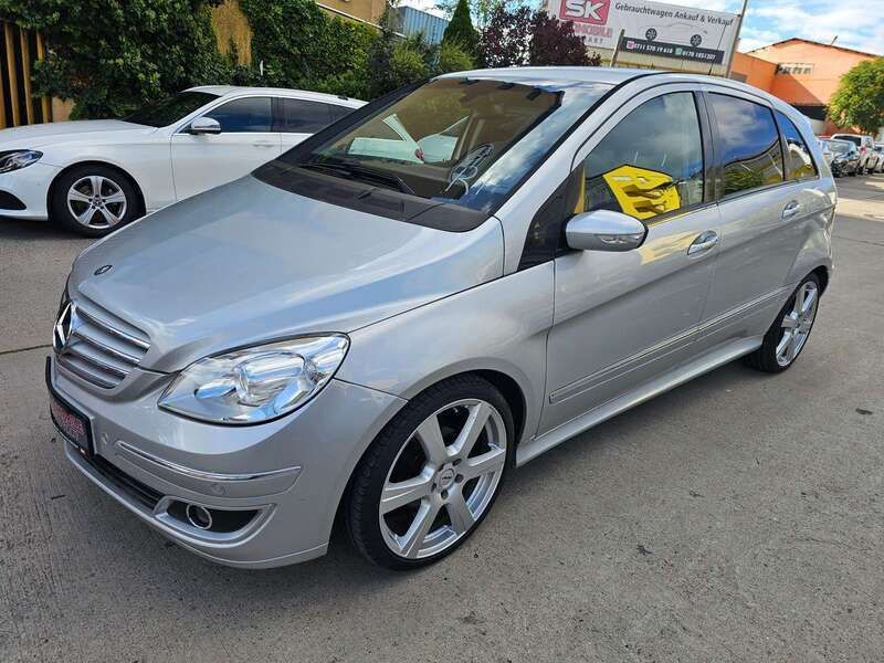 Polarsilber metalliclack Gebraucht 2006 Mercedes B170 Van / Kleinbus | 7.450 € (Fairer Preis) - Bild 1/4