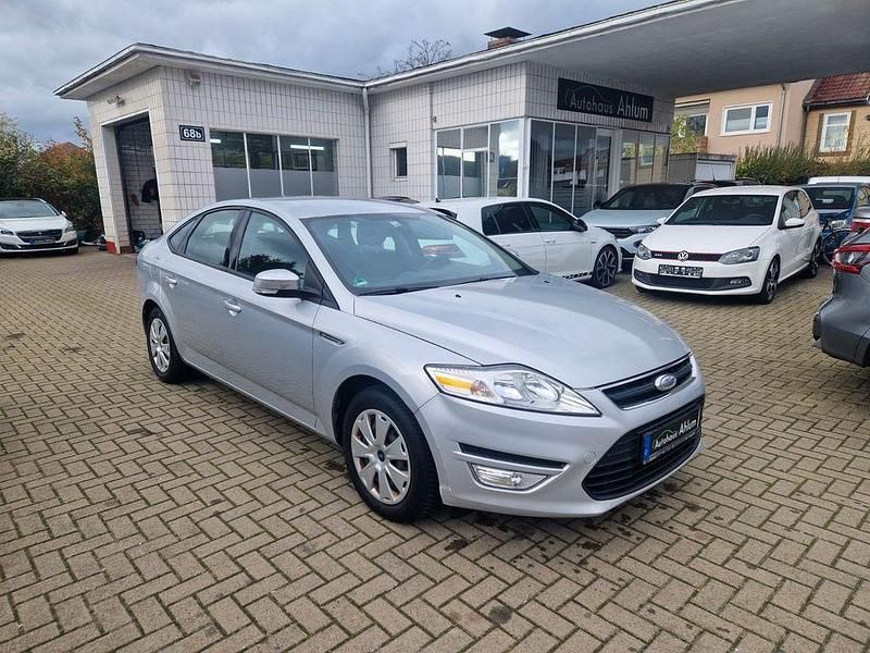 Silber Gebraucht 2011 Ford Mondeo Trend Limousine | 5.899 € (Fairer Preis) - Bild 1/4