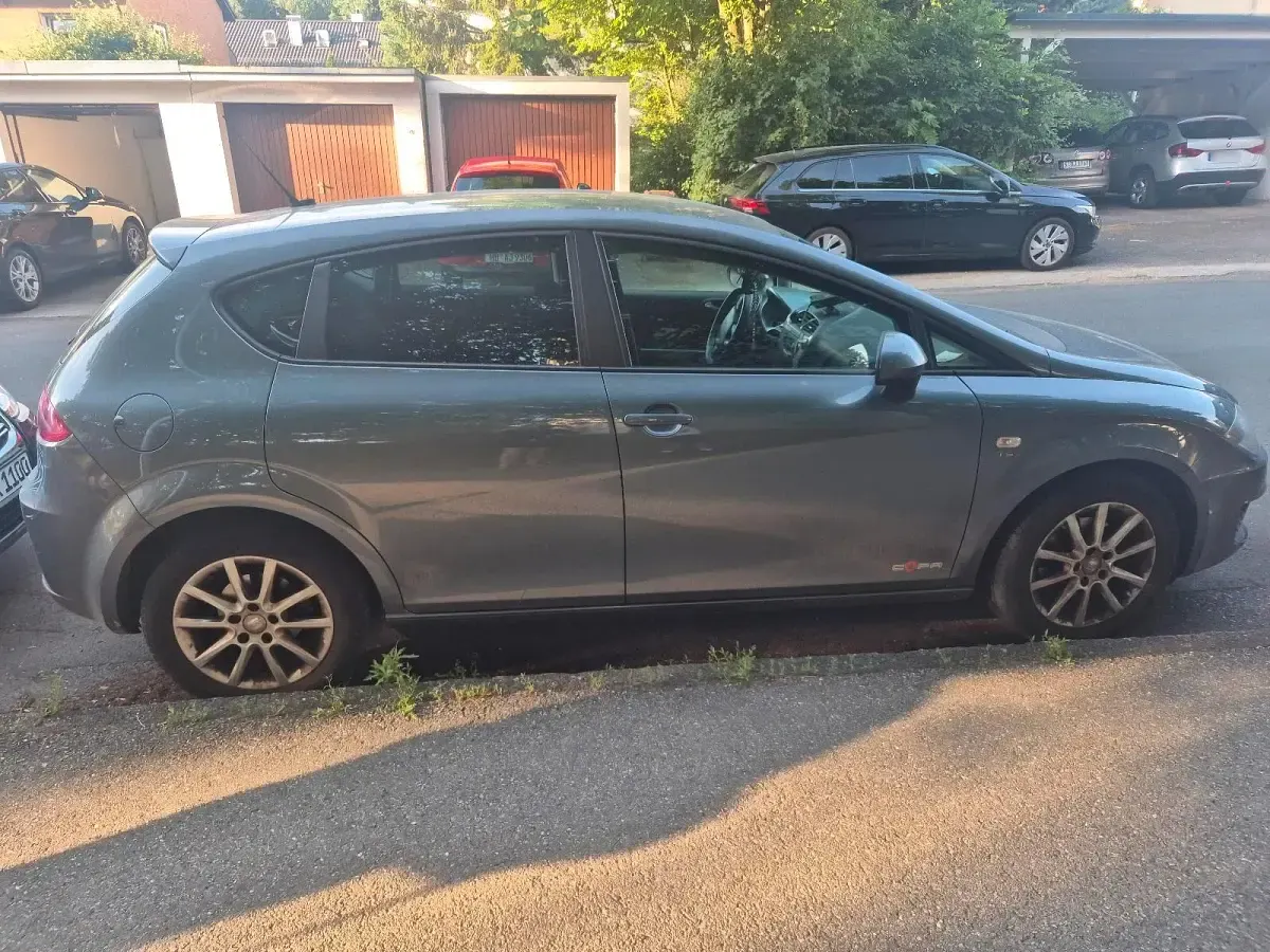 Gebraucht Seat Leon Copa 125 PS (91 kW) 2012 Grau Limousine