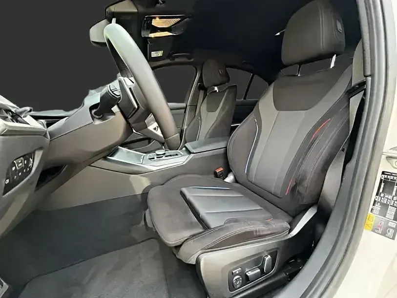 Gebraucht BMW 330e M Sport 292 PS (214 kW) 2025 Weiss Limousine