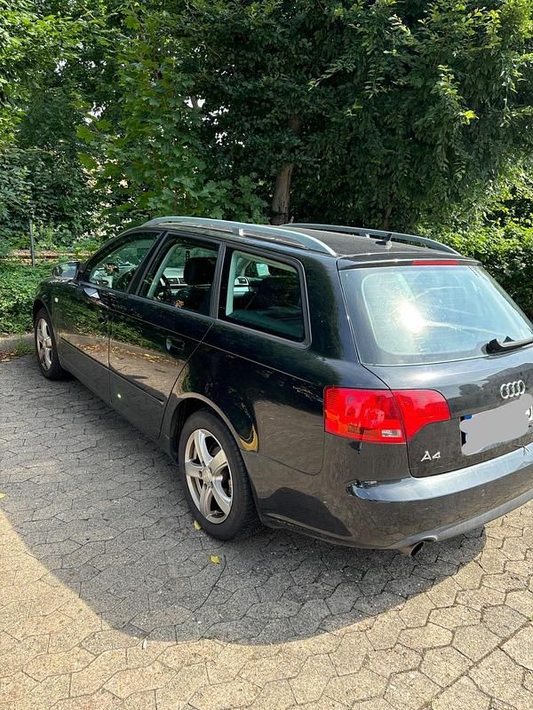 Gebraucht Audi A4 105 PS (77 kW) 2005 Schwarz Kombi
