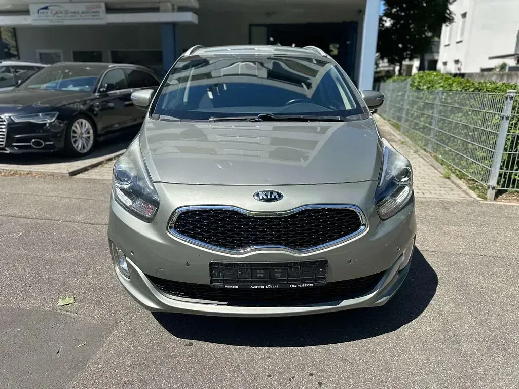 Gebraucht Kia Carens DREAM-TEAM Edition 141 PS (103 kW) 2015 Celestialsilber met. Van / Kleinbus