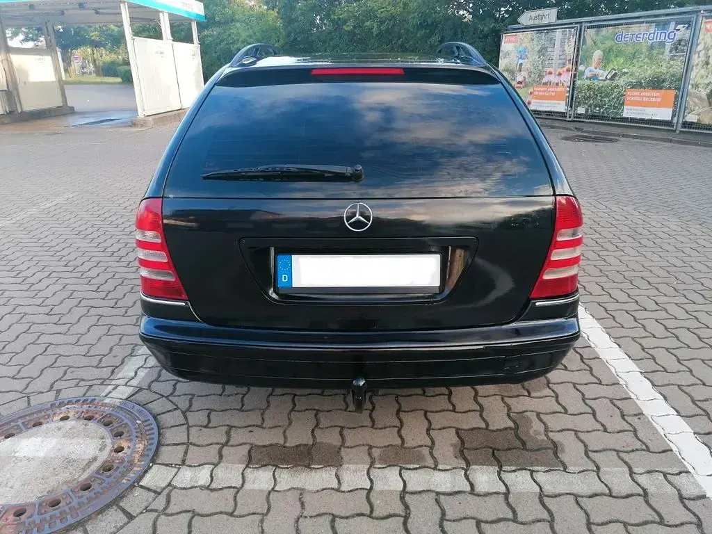 Gebraucht Mercedes C220 Classic 150 PS (110 kW) 2005 Schwarz Limousine