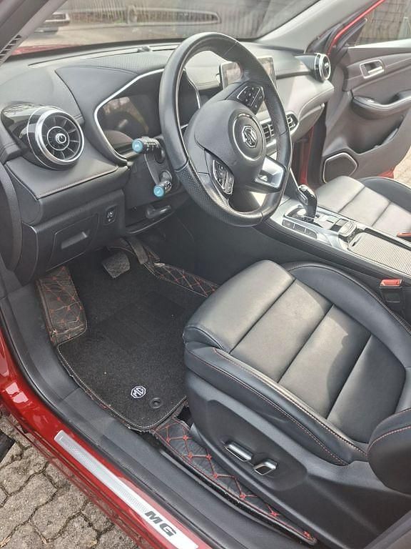 Gebraucht MG HS Comfort 258 PS (189 kW) 2022 Rot SUV