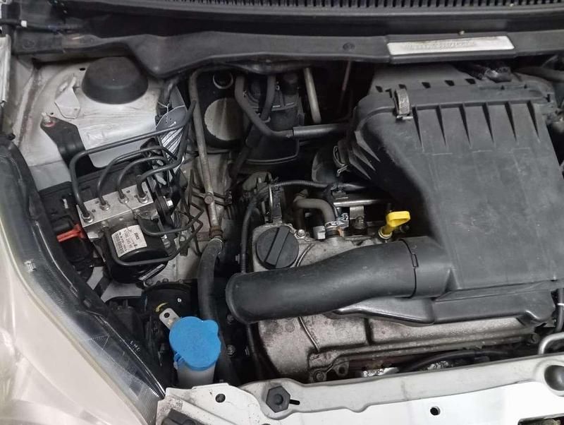 Gebraucht Suzuki Alto 68 PS (50 kW) 2010 Weiß Kleinwagen