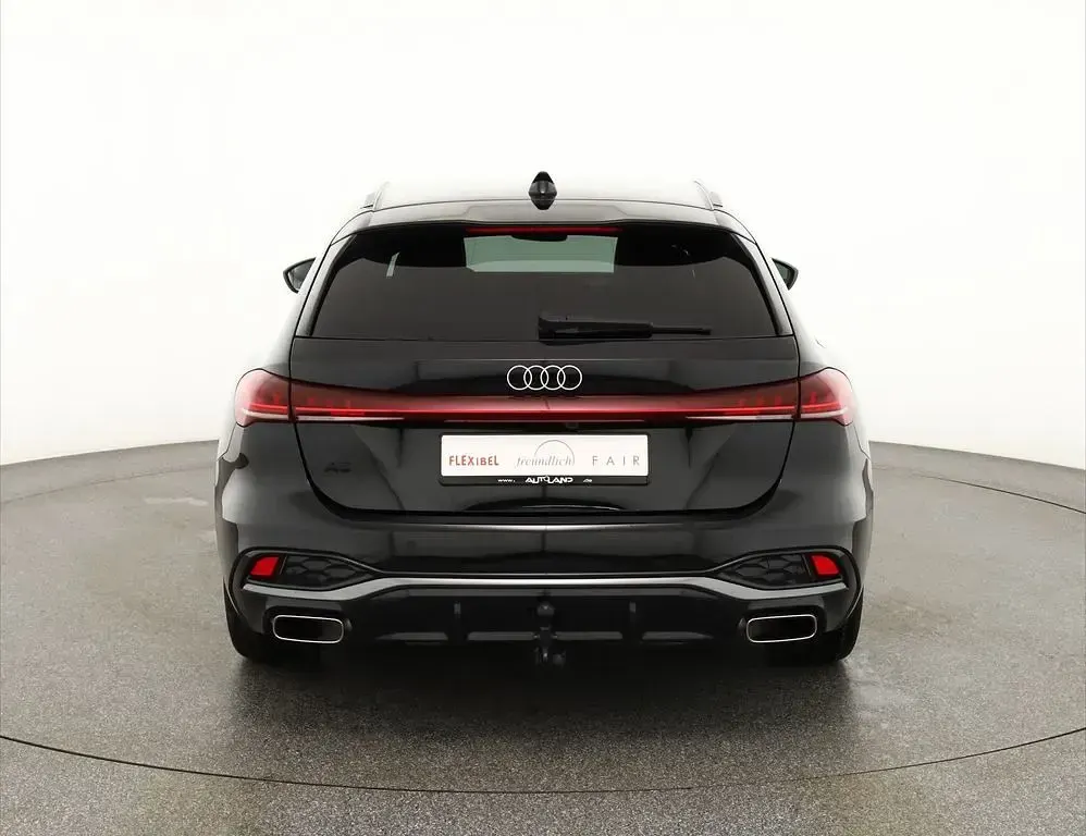 Neu Audi A5 S-Line 150 PS (110 kW) 2026 Schwarz Kombi