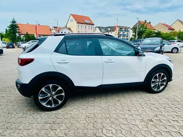 Gebraucht Kia Stonic Vision 120 PS (88 kW) 2018 Weiß SUV