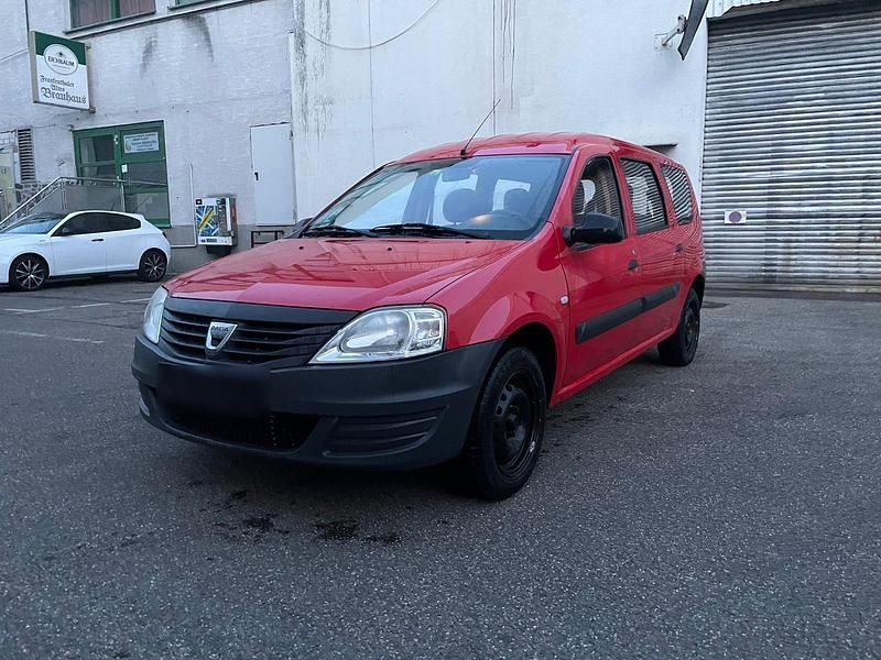 Gebraucht Dacia Logan 84 PS (61 kW) 2012 Rot Kombi