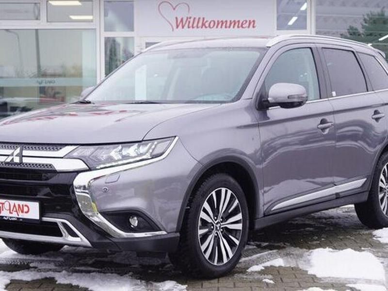 Gebraucht Mitsubishi Outlander Diamant Edition 150 PS (110 kW) 2018 Grau SUV
