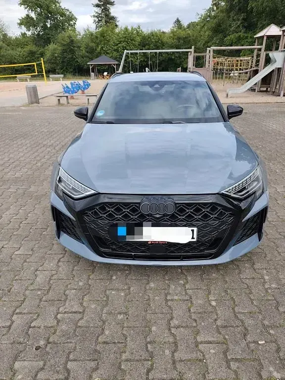 Gebraucht Audi RS3 Sport 400 PS (294 kW) 2025 Grau Limousine